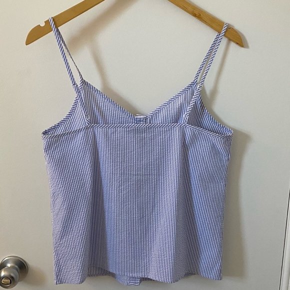 Banana Republic Seersucker Striped Tank - Picture 3 of 6